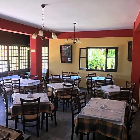 Hotel Skala Mesongí