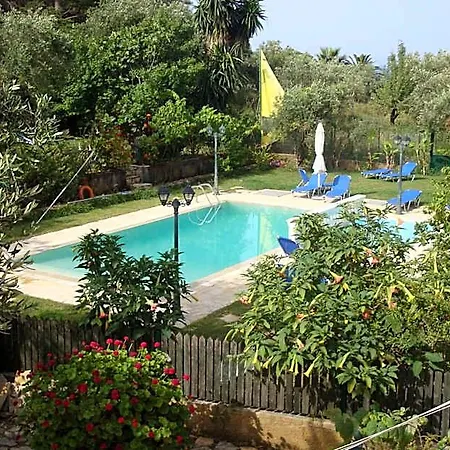 Hotel Skala Mesongí